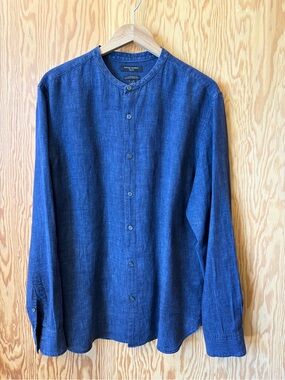 Banana Republic Men's Vintage Indigo Blue Band-Collar Linen Shirt